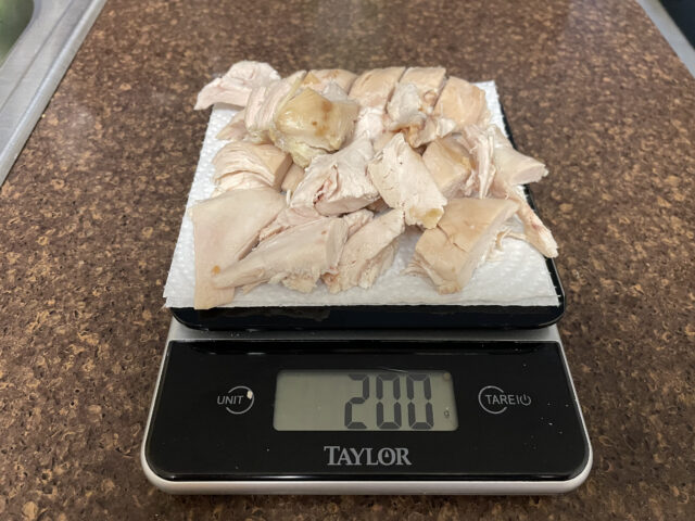 200g chicken breast protein